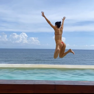 Jen Selter feet photo thumbnail