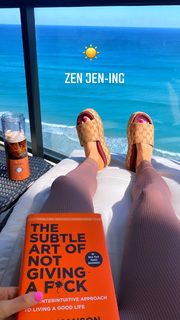 Jen Selter feet photo thumbnail