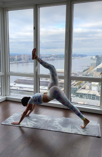 Jen Selter feet photo thumbnail