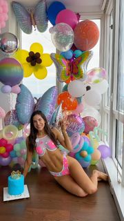 Jen Selter feet photo thumbnail