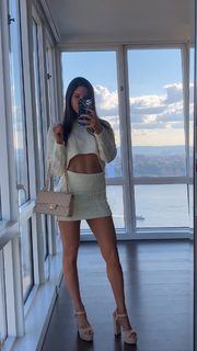 Jen Selter feet photo thumbnail
