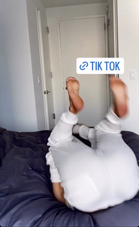 Jen Selter feet photo thumbnail