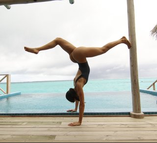 Jen Selter feet photo thumbnail