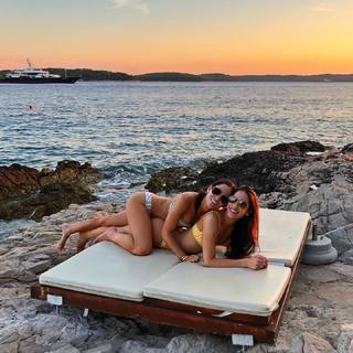 Jen Selter feet photo thumbnail