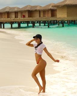 Jen Selter feet photo thumbnail