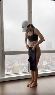 Jen Selter feet photo thumbnail