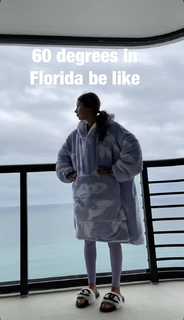 Jen Selter feet photo thumbnail