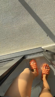 Jen Selter feet photo thumbnail