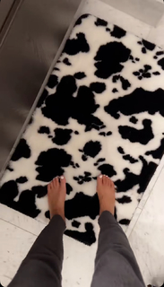 Jen Selter feet photo thumbnail