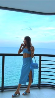 Jen Selter feet photo thumbnail