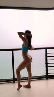 Jen Selter feet photo thumbnail