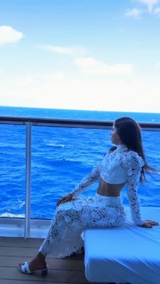 Jen Selter feet photo thumbnail