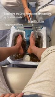 Jen Selter feet photo thumbnail