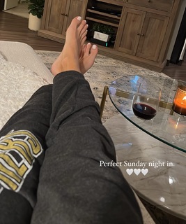 Jen Vick feet photo 1