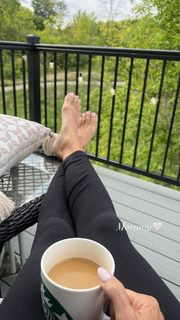 Jen Vick feet photo 4