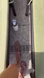 Jen Vick feet photo 1