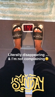 Jena Frumes feet photo thumbnail