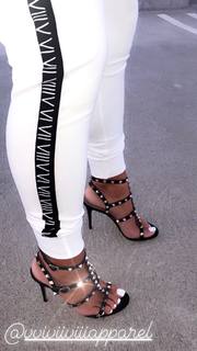 Jena Frumes feet photo thumbnail