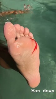 Jena Frumes feet photo thumbnail