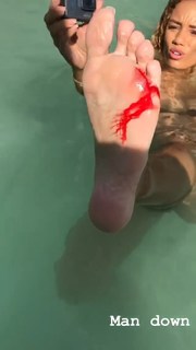 Jena Frumes feet photo thumbnail