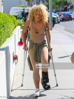 Jena Frumes feet photo thumbnail