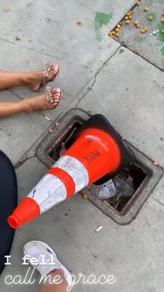 Jena Frumes feet photo thumbnail