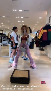 Jena Frumes feet photo thumbnail