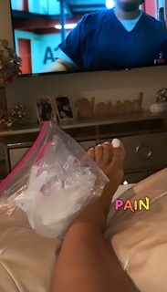 Jena Frumes feet photo thumbnail