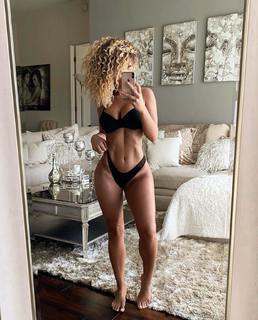 Jena Frumes feet photo thumbnail