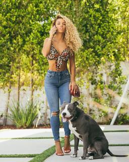 Jena Frumes feet photo thumbnail