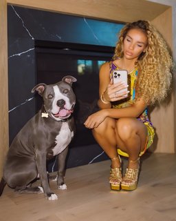 Jena Frumes feet photo thumbnail