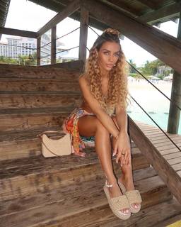 Jena Frumes feet photo thumbnail