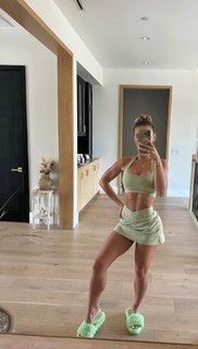Jena Frumes feet photo thumbnail
