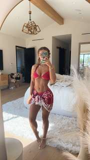 Jena Frumes feet photo thumbnail