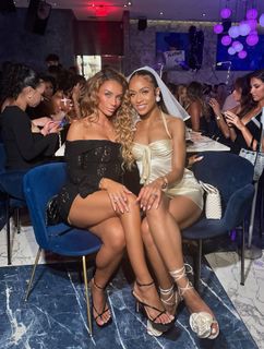 Jena Frumes feet photo thumbnail