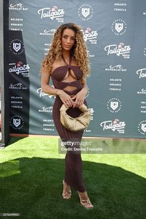 Jena Frumes feet photo 4