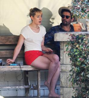 Jena Malone feet photo thumbnail