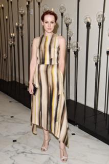 Jena Malone feet photo thumbnail
