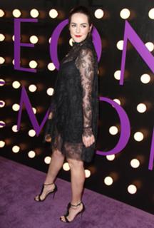 Jena Malone feet photo thumbnail