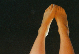 Jena Malone feet photo thumbnail