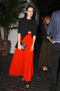 Jena Malone feet photo thumbnail