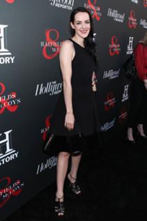 Jena Malone feet photo thumbnail