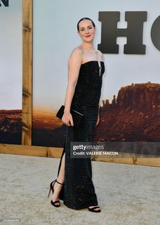 Jena Malone feet photo thumbnail