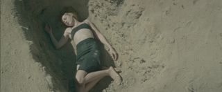 Jena Malone feet photo 1