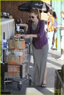 Jena Malone feet photo thumbnail
