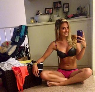 Jena Sims feet photo thumbnail