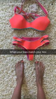 Jena Sims feet photo thumbnail