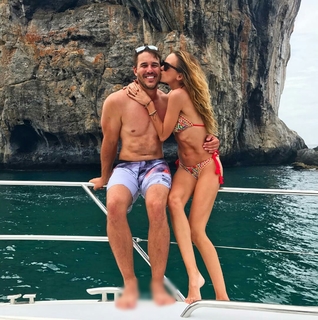 Jena Sims feet photo thumbnail