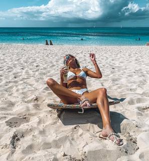 Jena Sims feet photo thumbnail