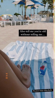 Jena Sims feet photo thumbnail